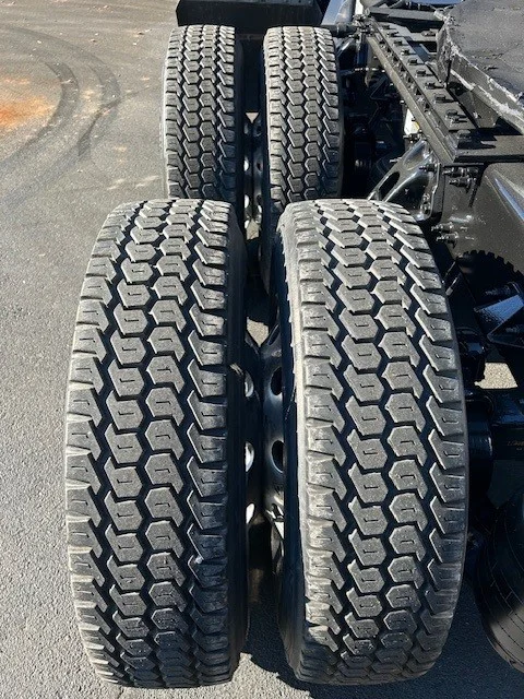 2021 Peterbilt 579 in Charlotte, NC — photo 6