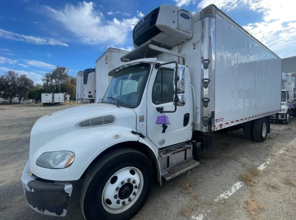 2016 Freightliner M2 106 in Hayward, CA — photo 13
