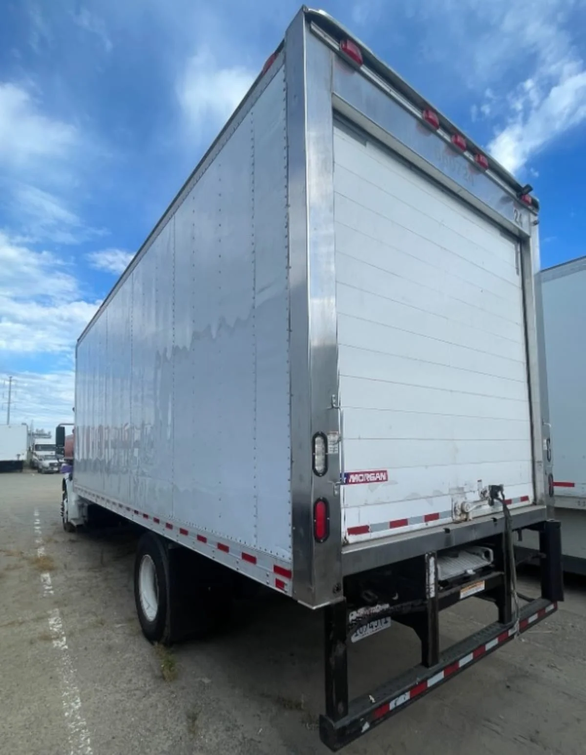 2016 Freightliner M2 106 in Hayward, CA — photo 6