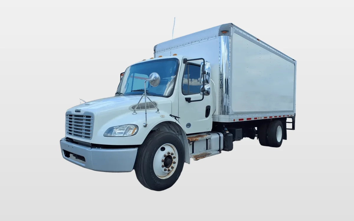 2019 Freightliner M2 106 - image 1
