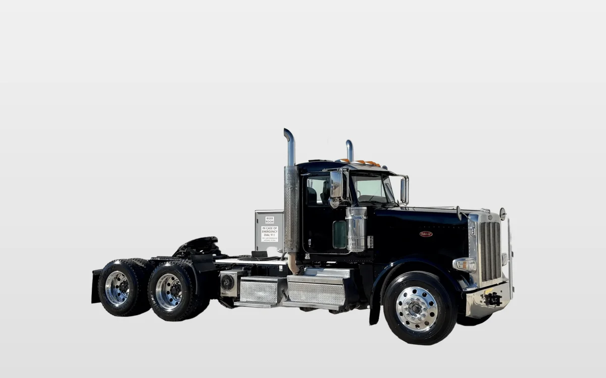 2018 Peterbilt 389 - image 1