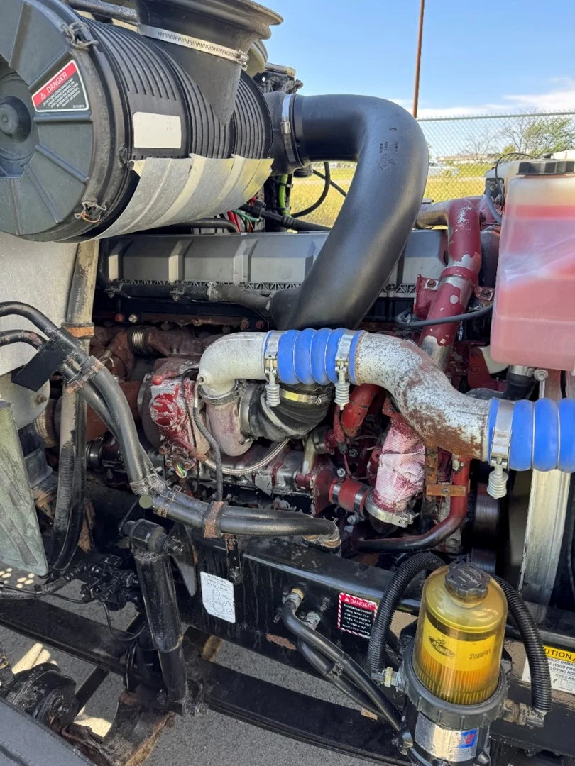 2016 MACK CXU613 - USED TRUCKS DAY CAB - image 10