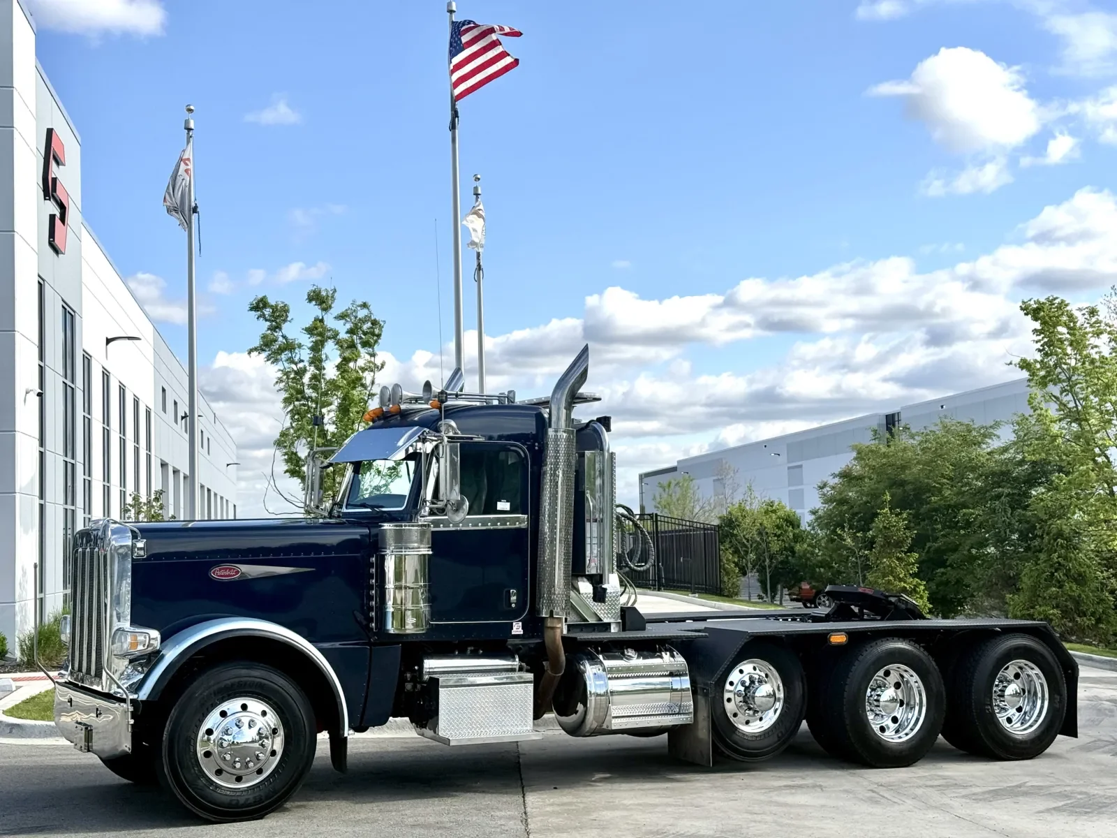 2012 Peterbilt 389