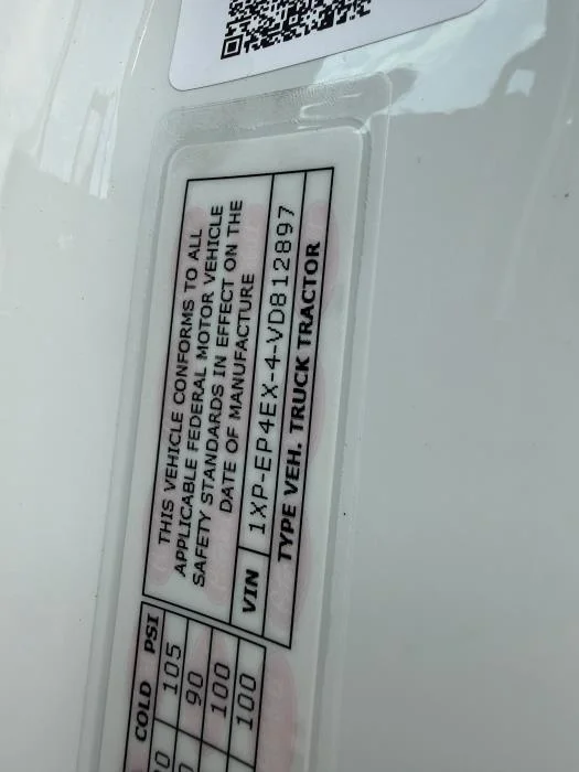 2027 Peterbilt 589 - image 27