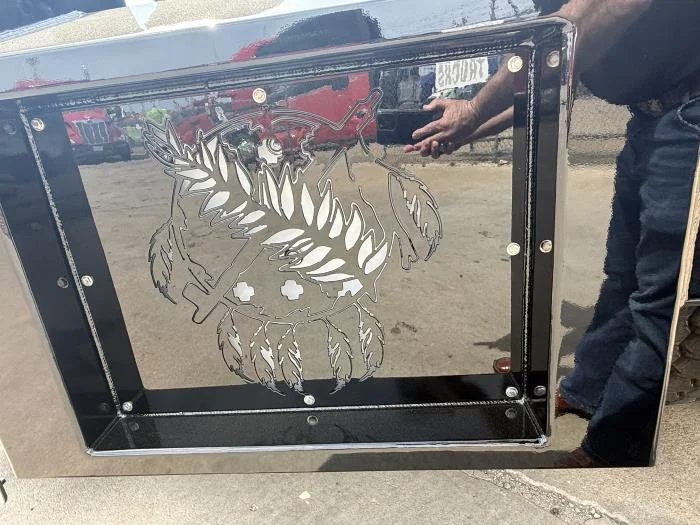 2027 Peterbilt 589 - image 19