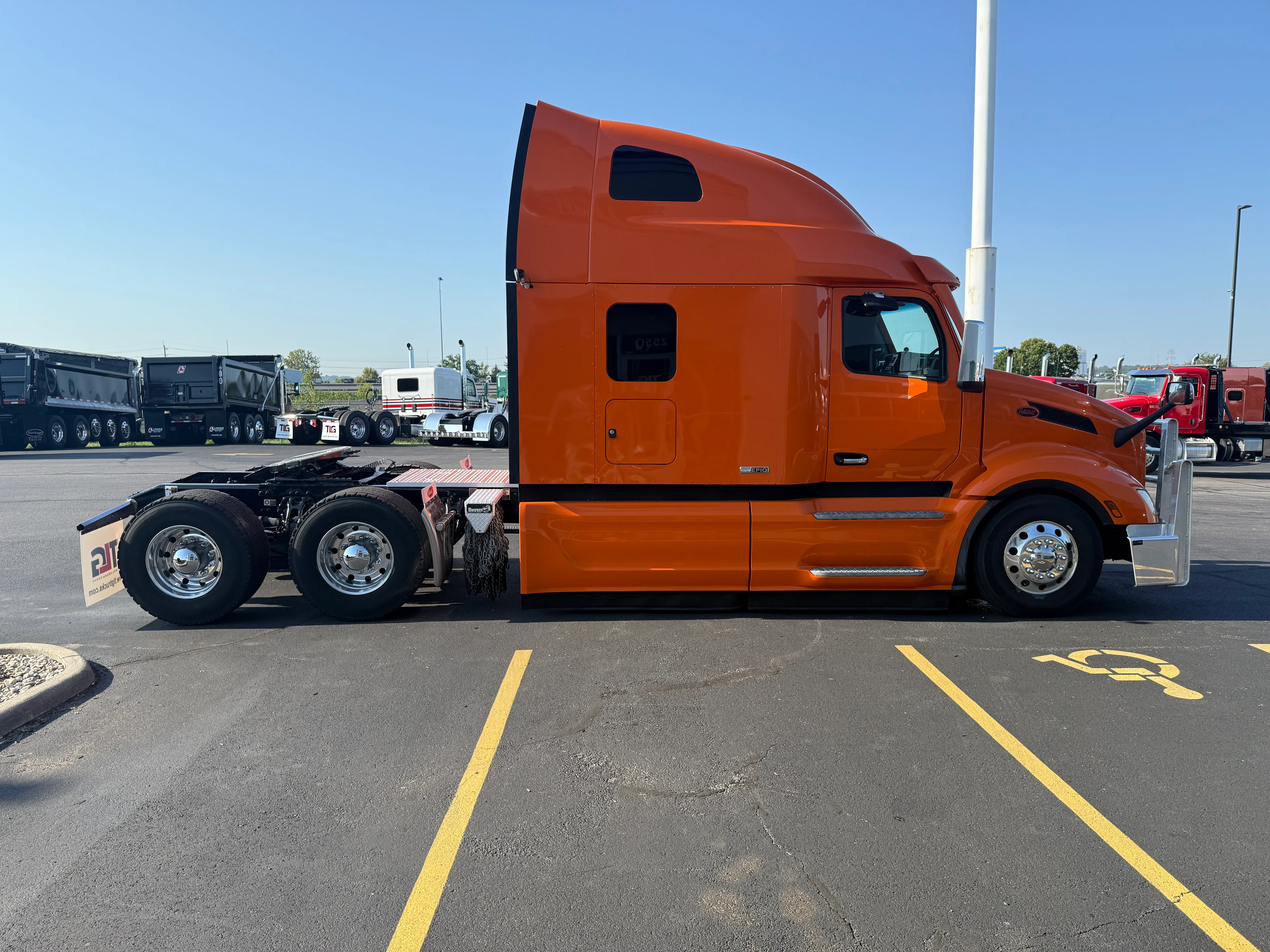 2024 Peterbilt 579 in Cincinnati, OH — photo 6