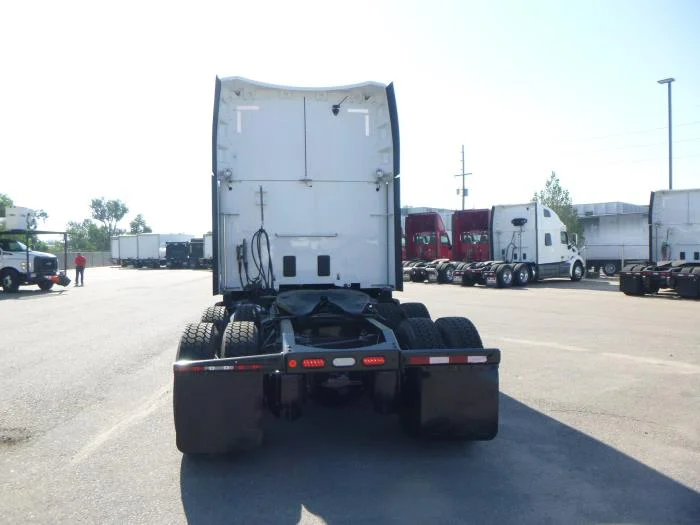 2021 Peterbilt 579 - image 7