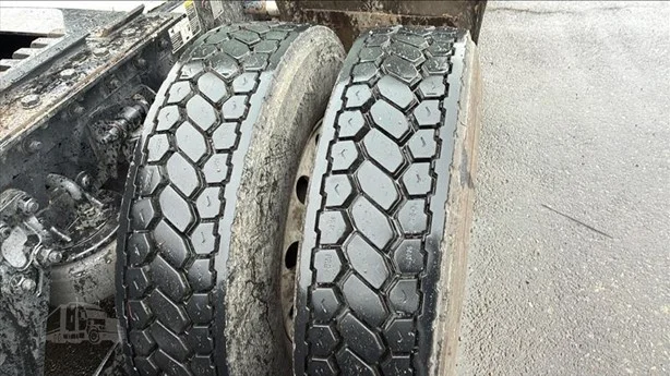 2020 Kenworth T680 - image 9