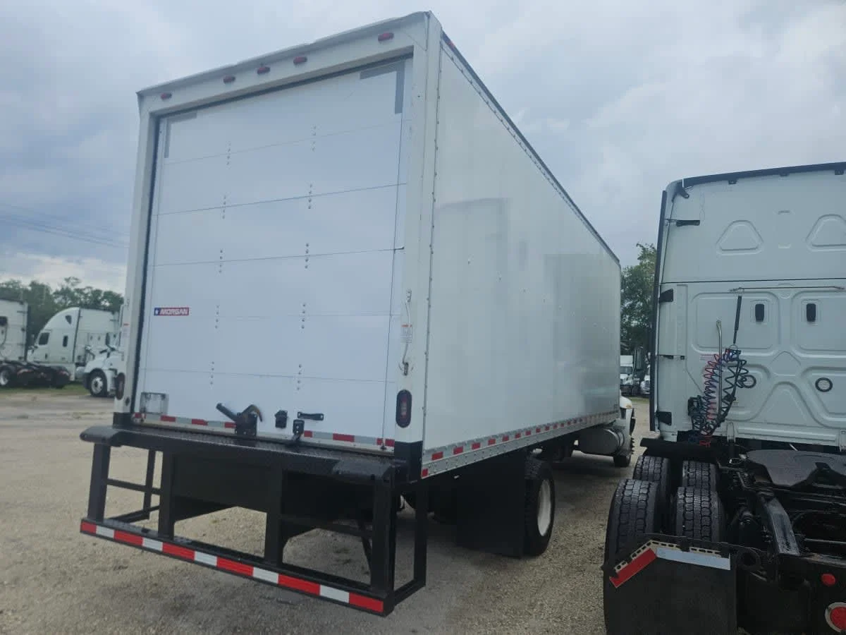 2019 International 4300 - image 4