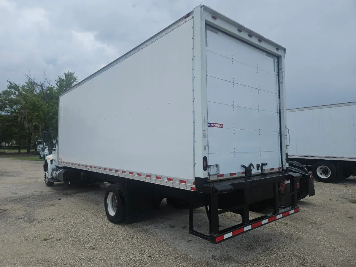 2019 International 4300 - image 5