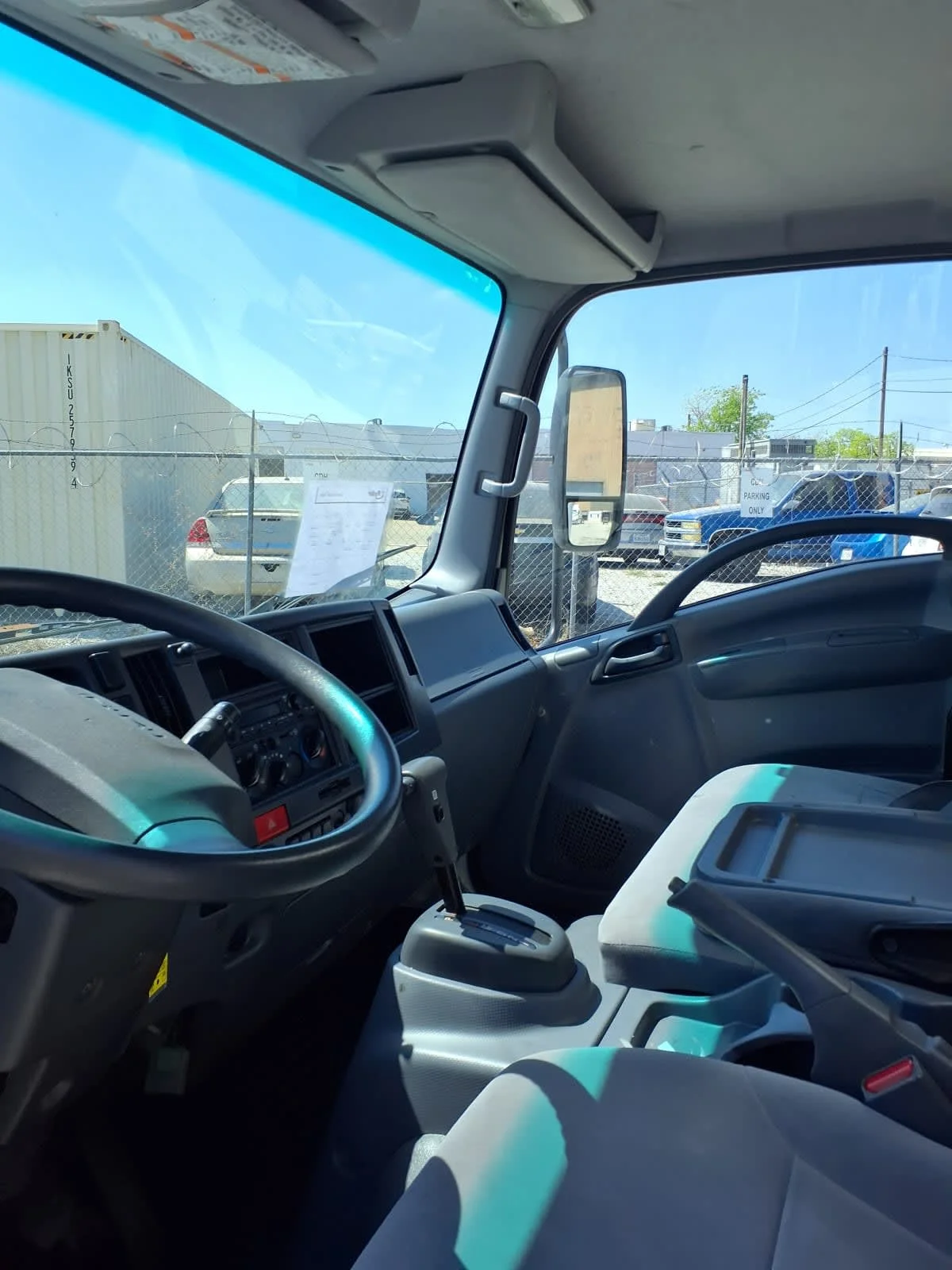 2019 Isuzu NPR - image 7