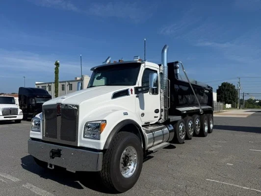2027 Kenworth T880 in Concord, NC — photo 2