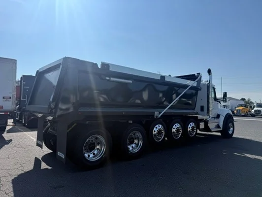 2027 Kenworth T880 in Concord, NC — photo 10