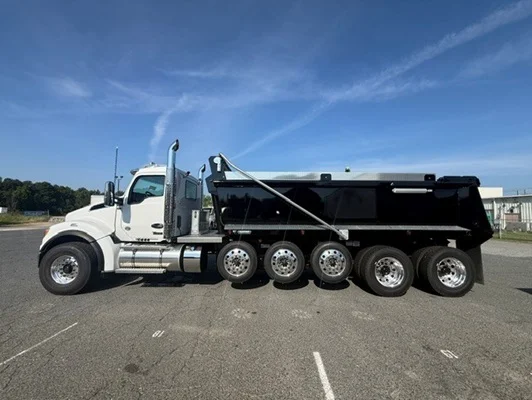 2027 Kenworth T880 in Concord, NC — photo 14