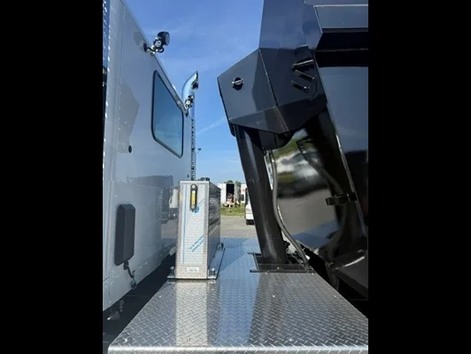 2027 Kenworth T880 in Concord, NC — photo 15