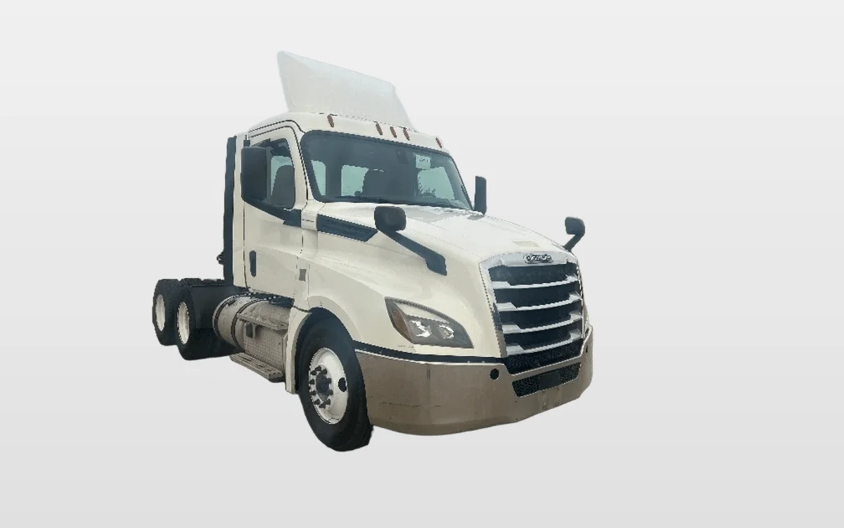 2019 Freightliner - image 1