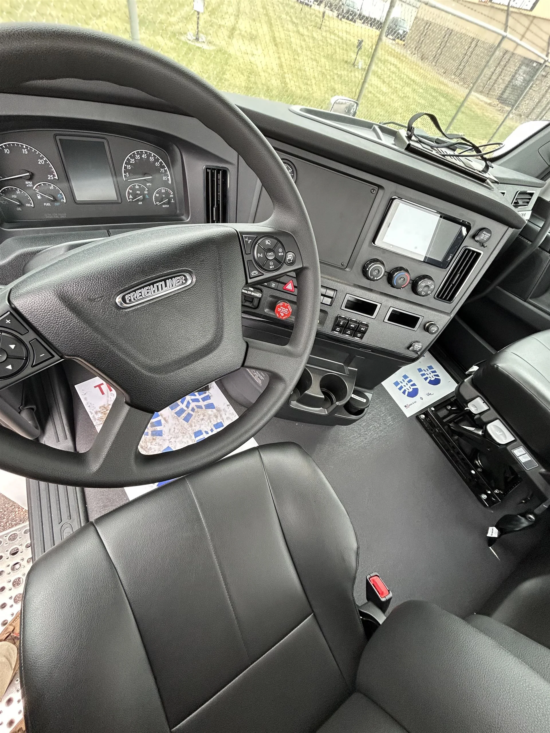 2026 Freightliner Cascadia in Sioux Falls, SD — photo 9