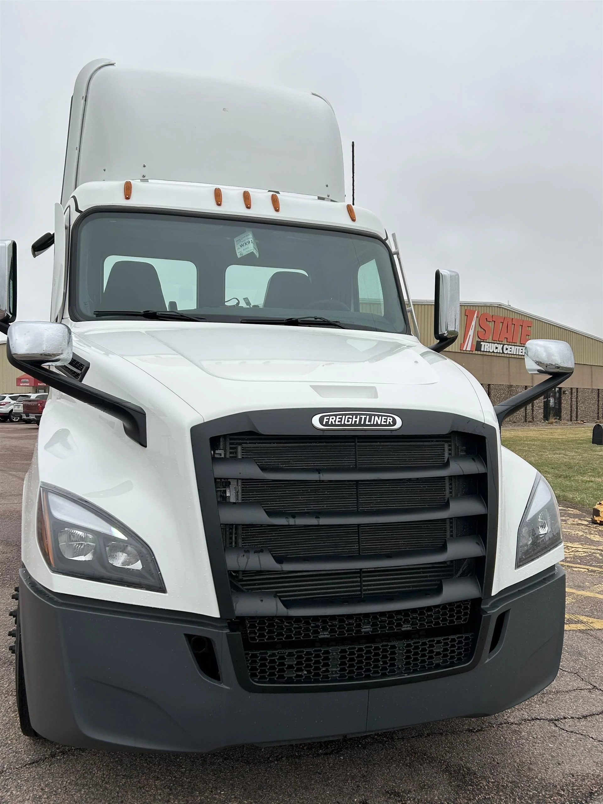 2026 Freightliner Cascadia in Sioux Falls, SD — photo 2