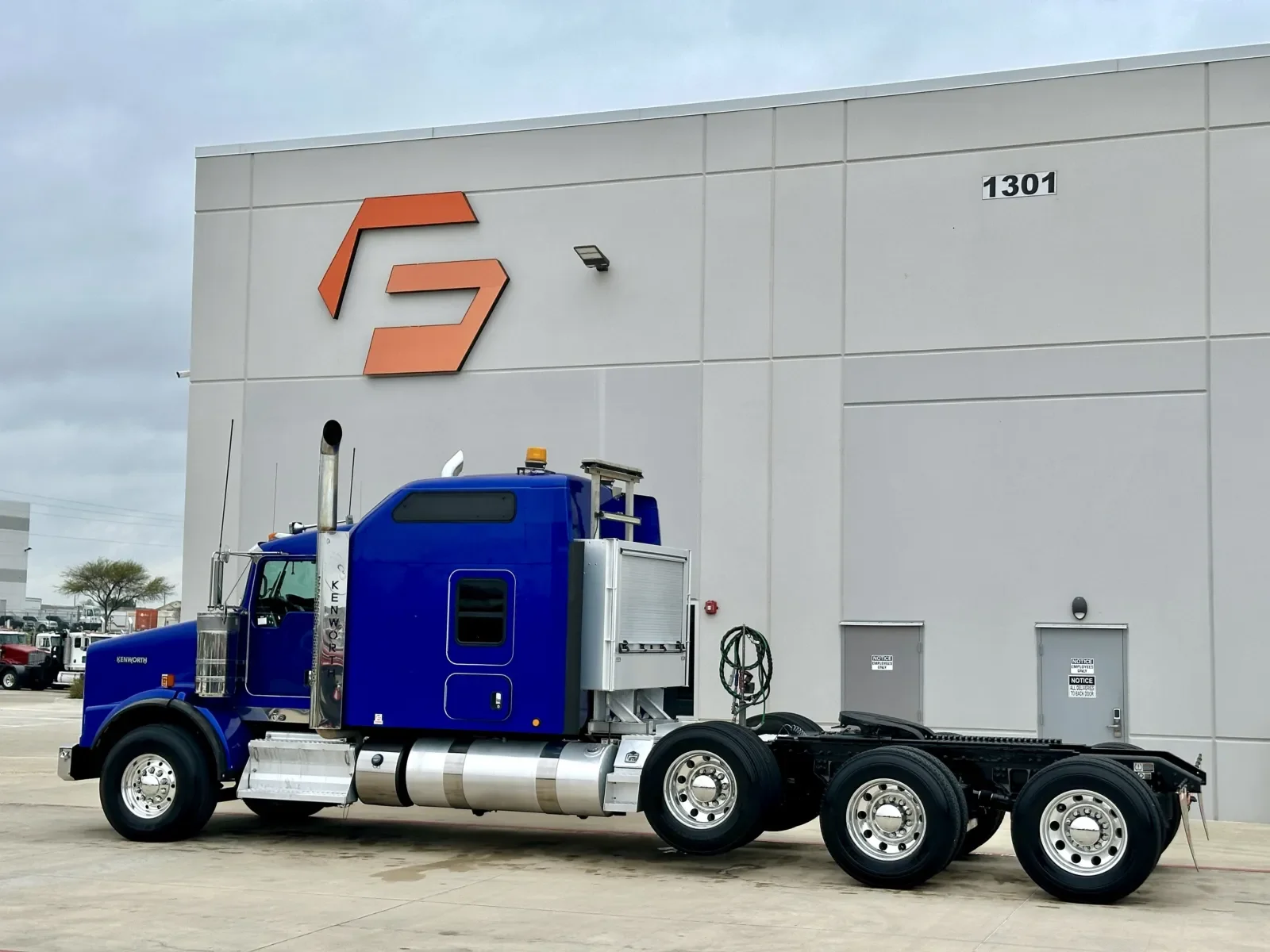 2021 Kenworth T800 - image 6