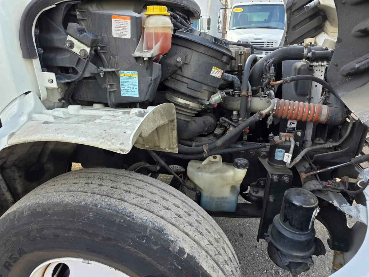 2020 Freightliner M2 106 - image 16