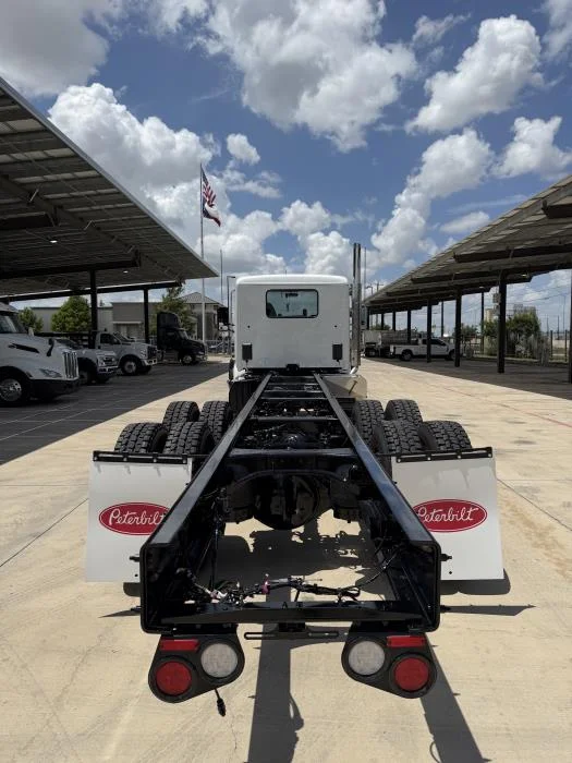 2027 Peterbilt 548 — photo 6