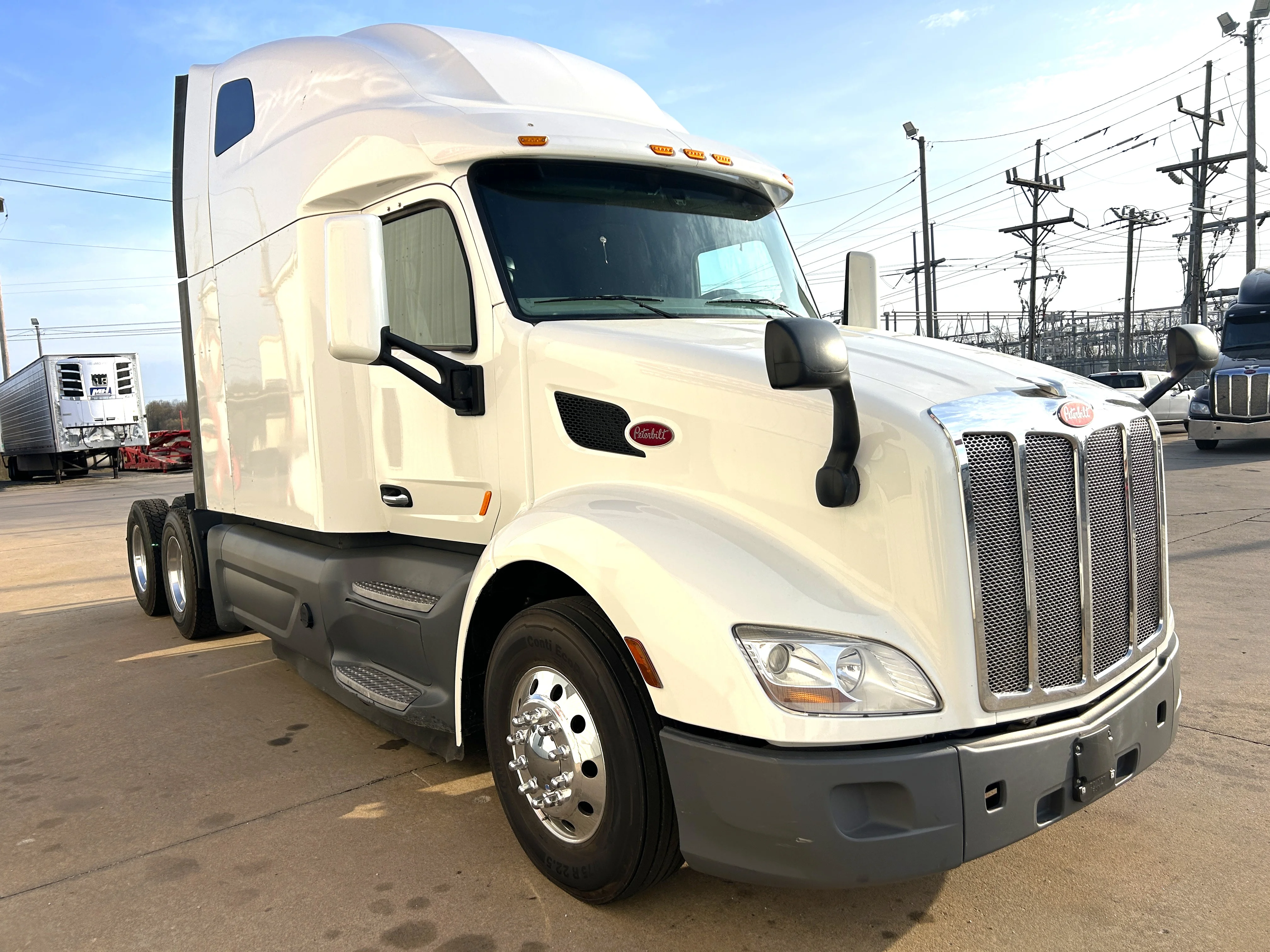 2021 Peterbilt 579 - image 3