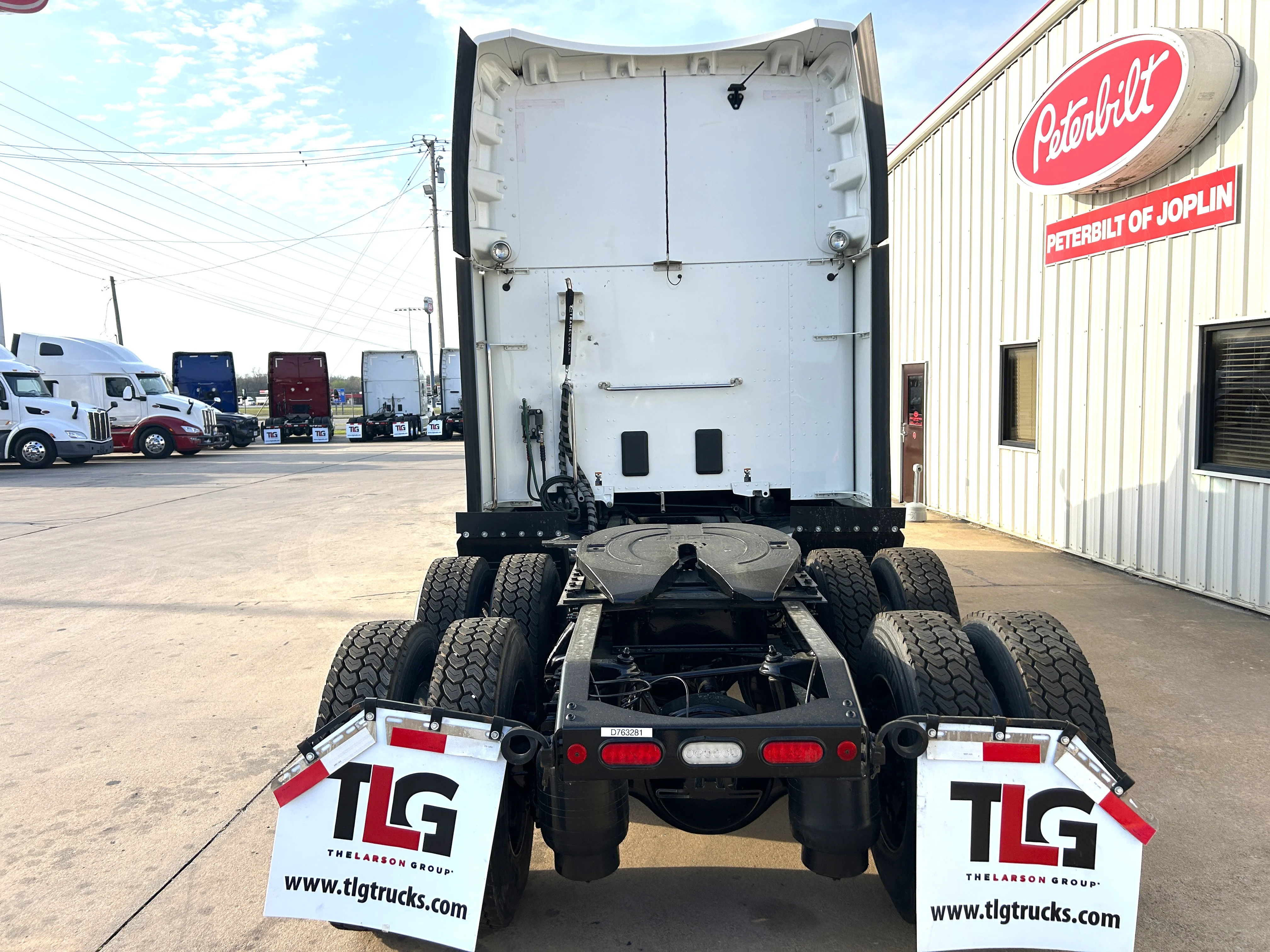 2021 Peterbilt 579 - image 6