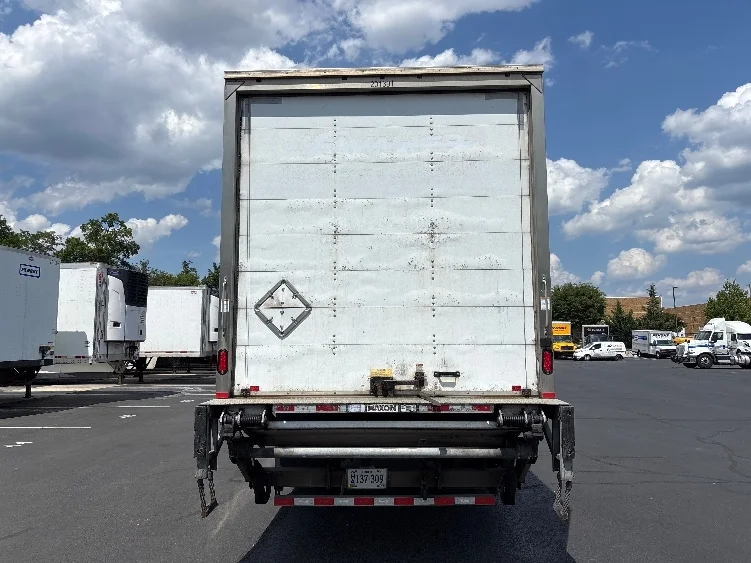 2018 Freightliner eM2 in Sterling, VA — photo 7