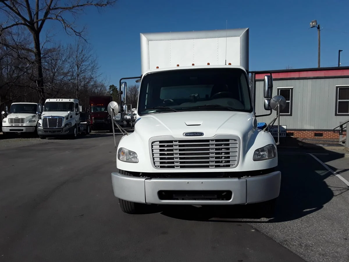2018 Freightliner M2 106 in Greenville, SC — photo 2