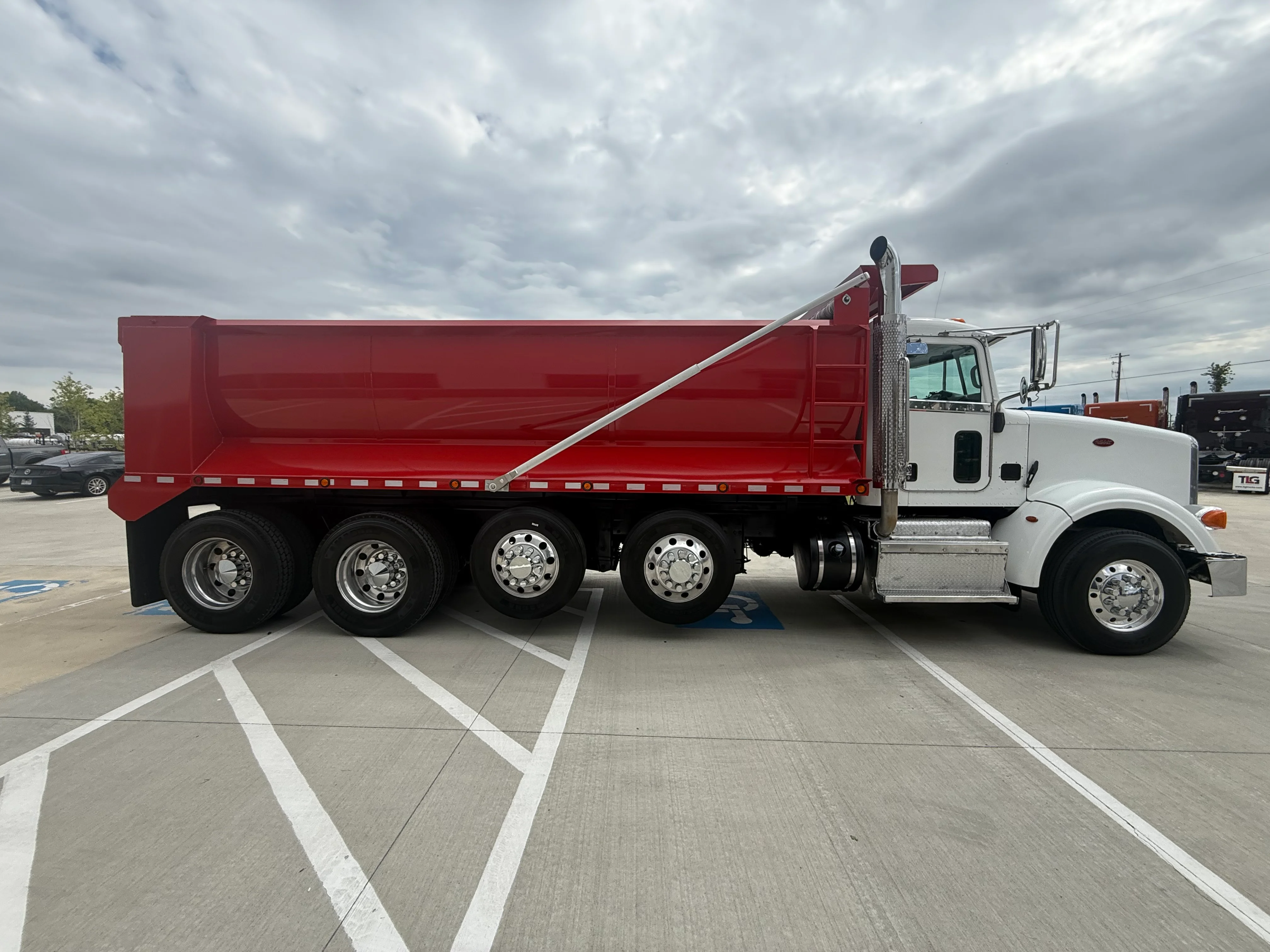 2015 Peterbilt 367 in Portland, OR — photo 6