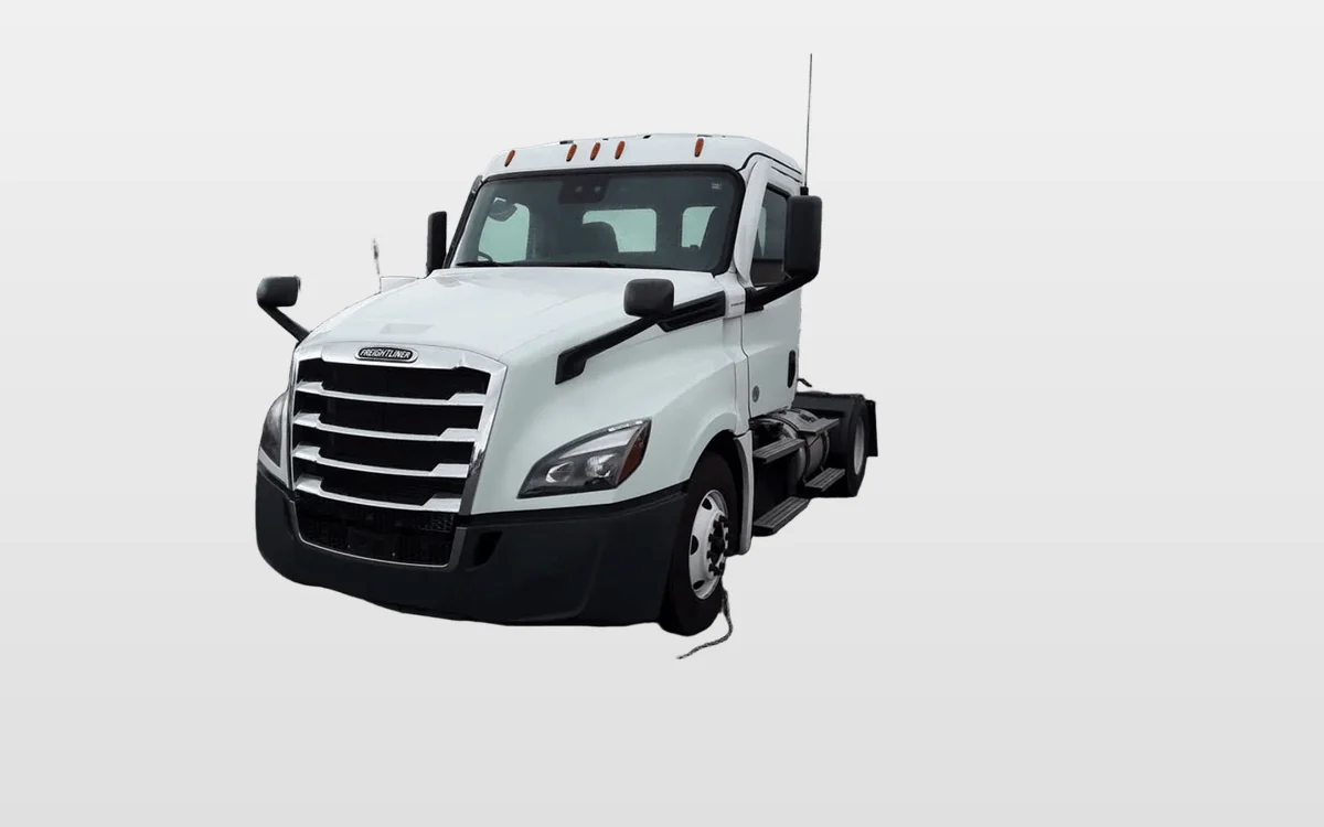 2022 Freightliner - image 1