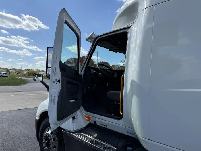 2026 International LT - image 7