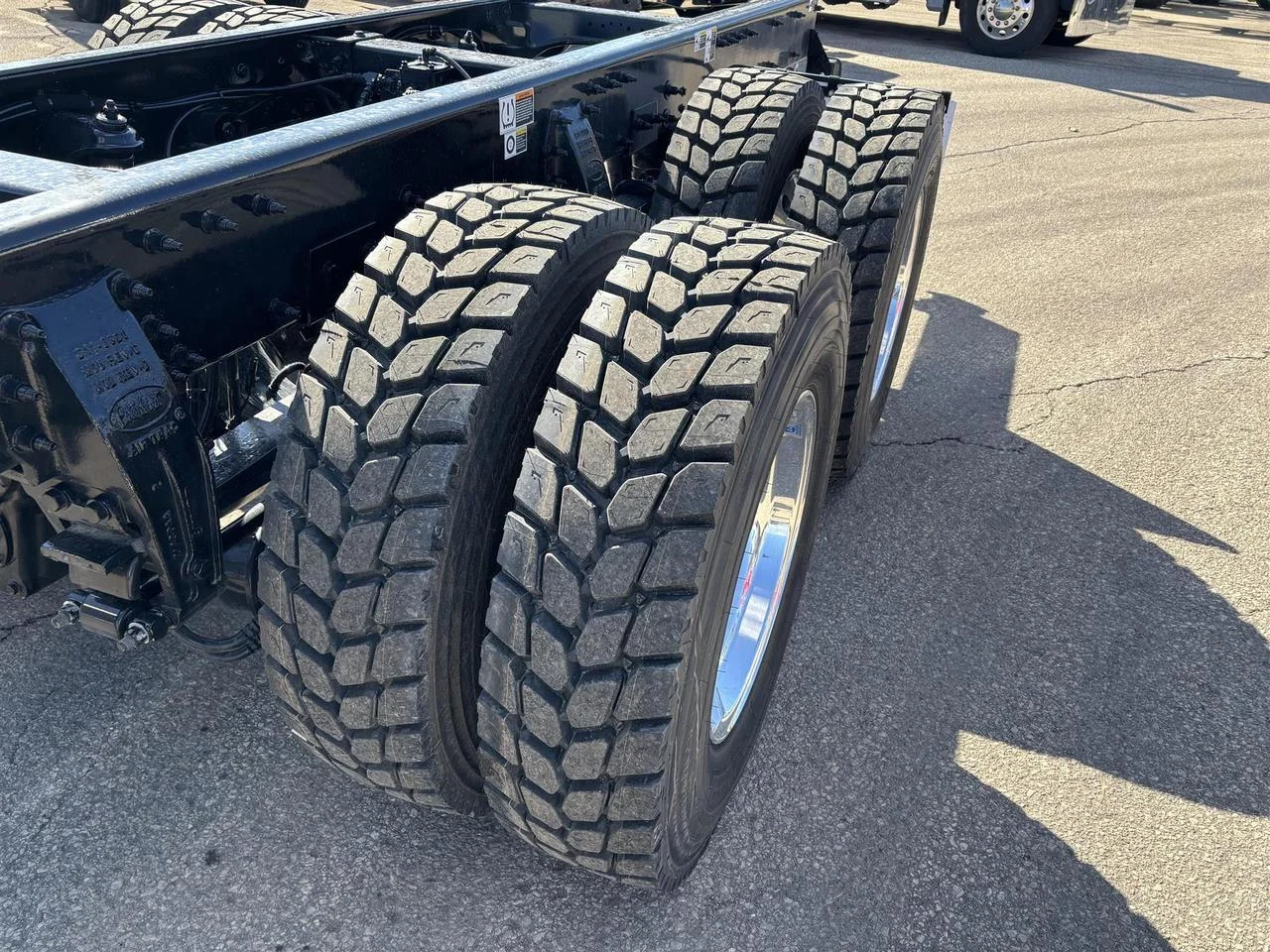 2026 Peterbilt 567 - image 4