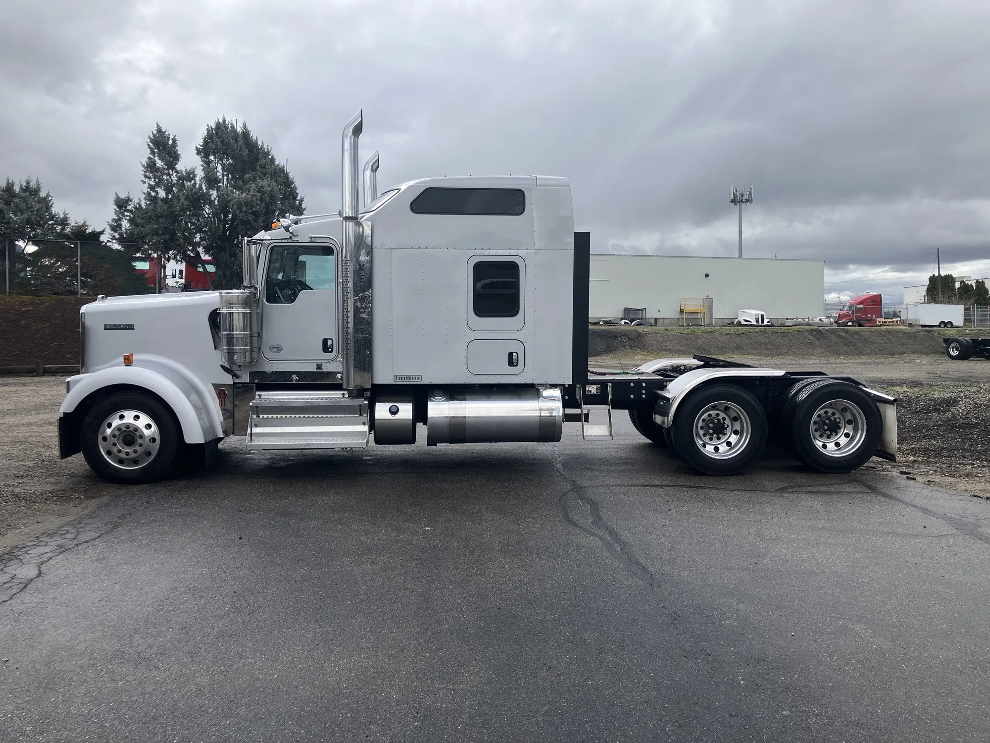 2020 Kenworth W900 in Boise, ID — photo 2