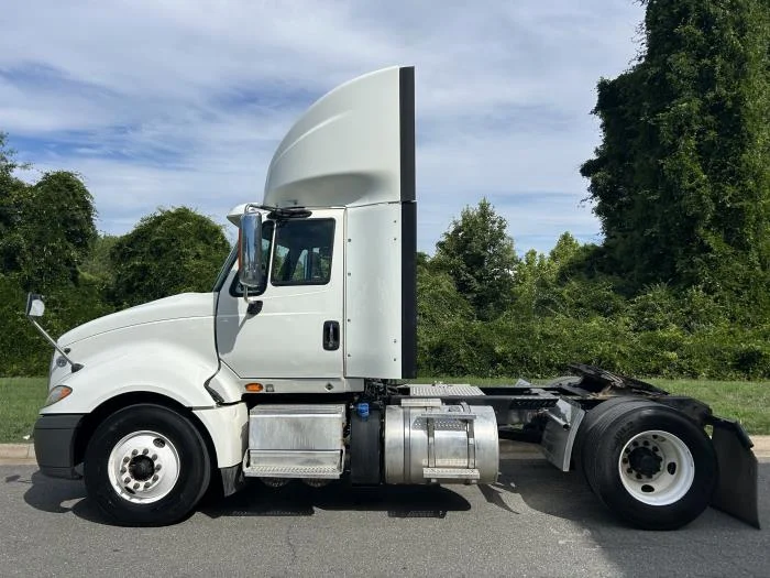 2016 International ProStar — photo 9