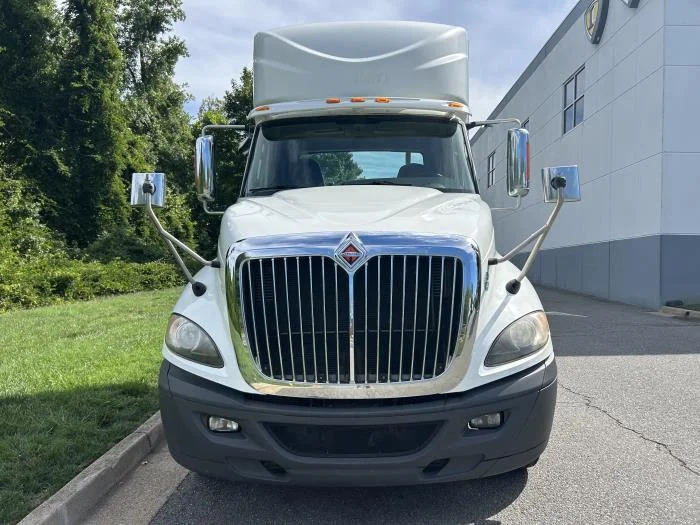 2016 International ProStar — photo 3