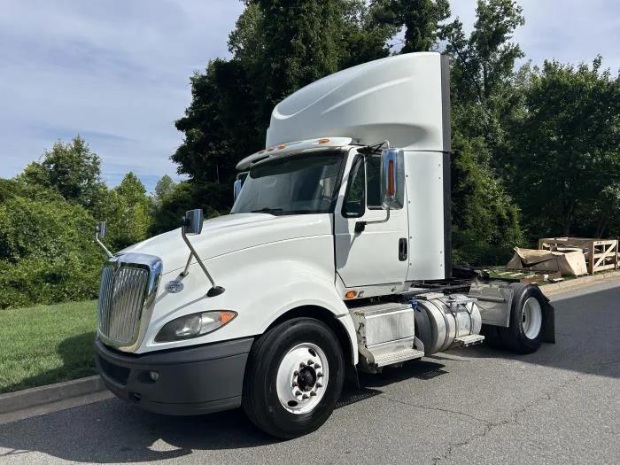 2016 International ProStar — photo 2