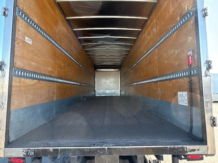 2020 Freightliner eM2 in Fontana, CA — photo 10
