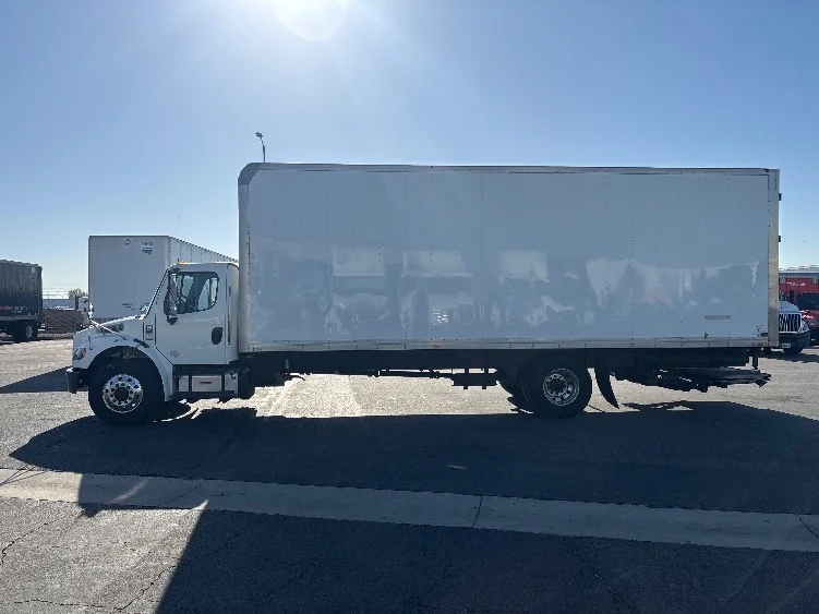 2020 Freightliner eM2 in Fontana, CA — photo 4