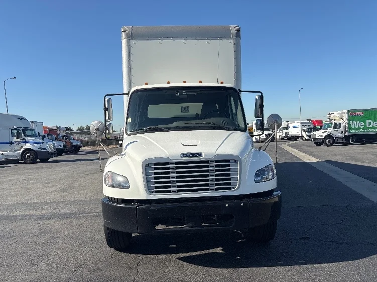 2020 Freightliner eM2 in Fontana, CA — photo 2