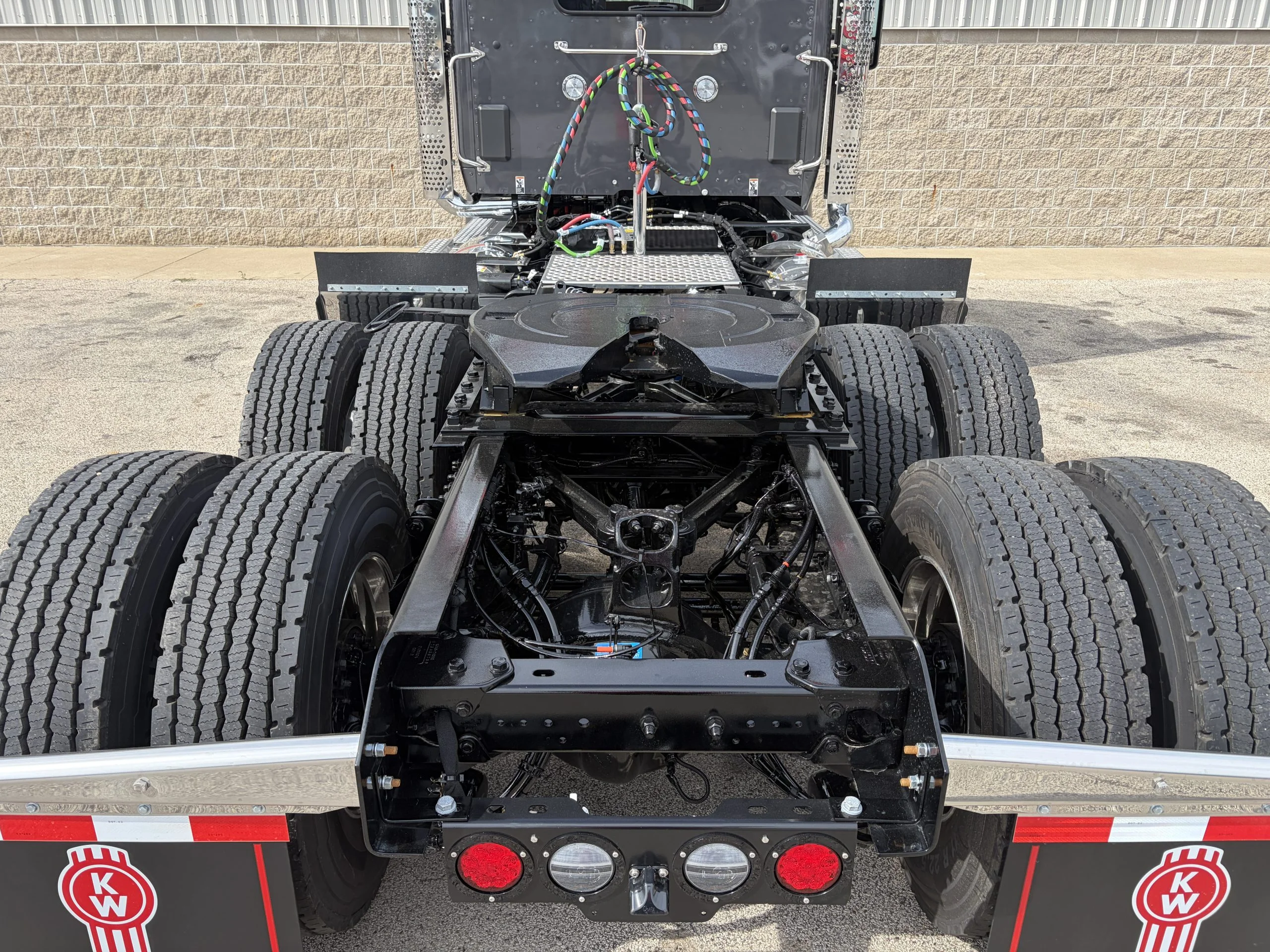 2027 Kenworth T880 in Morton, IL — photo 5