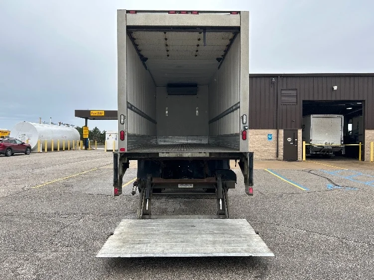 2019 Freightliner M2 106 - image 9