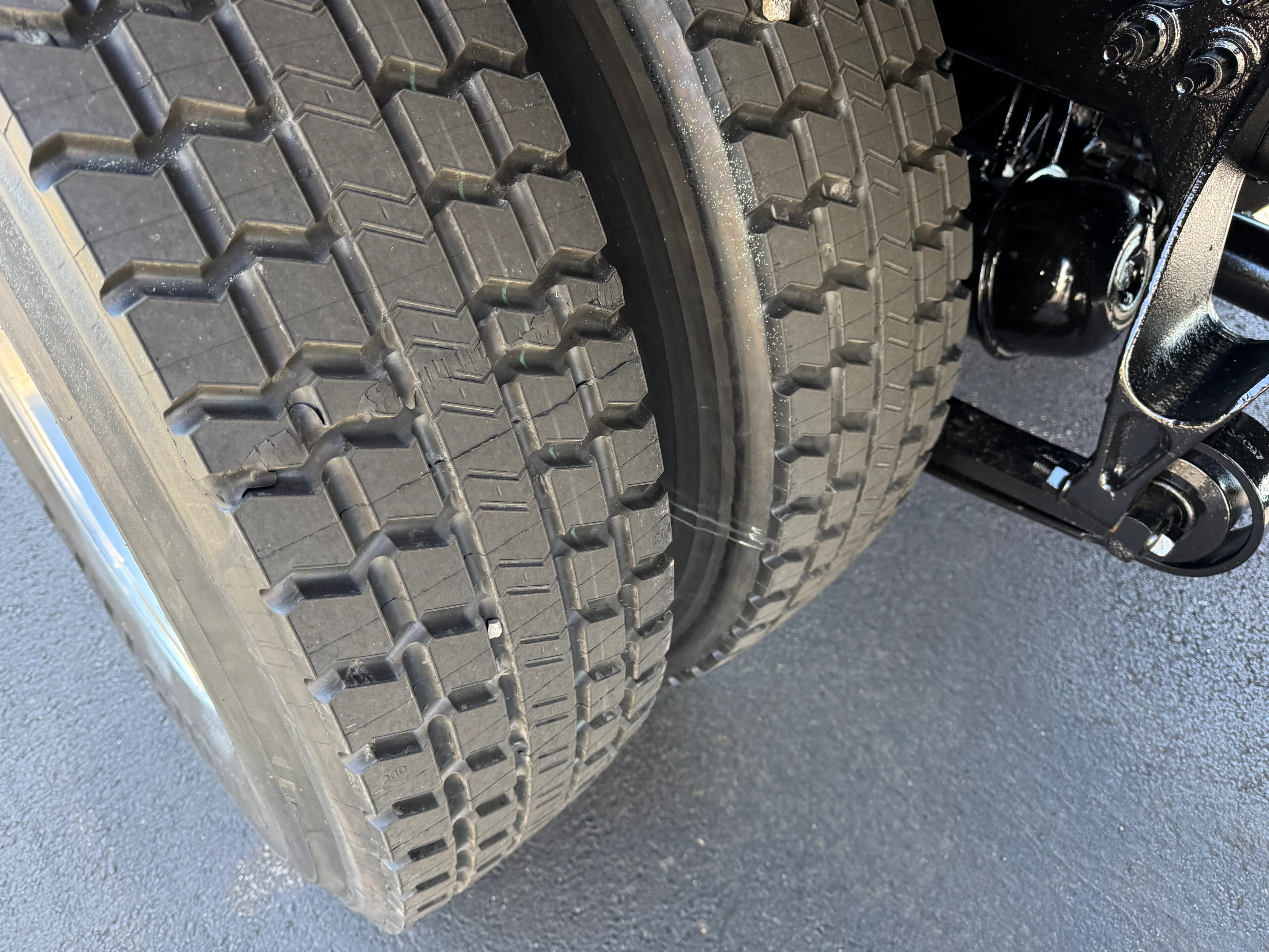 2019 International 4300 - image 11