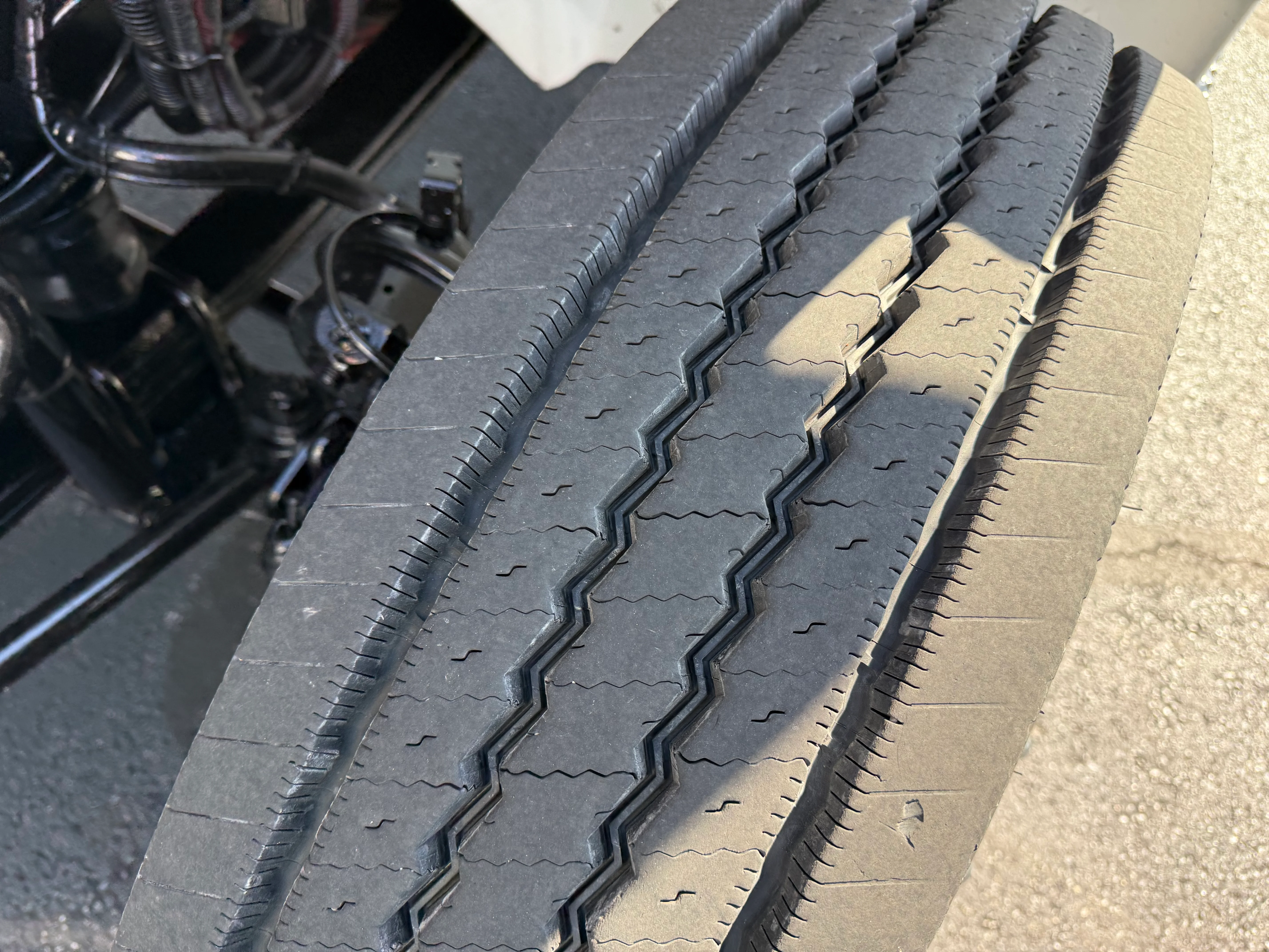 2019 International 4300 - image 8