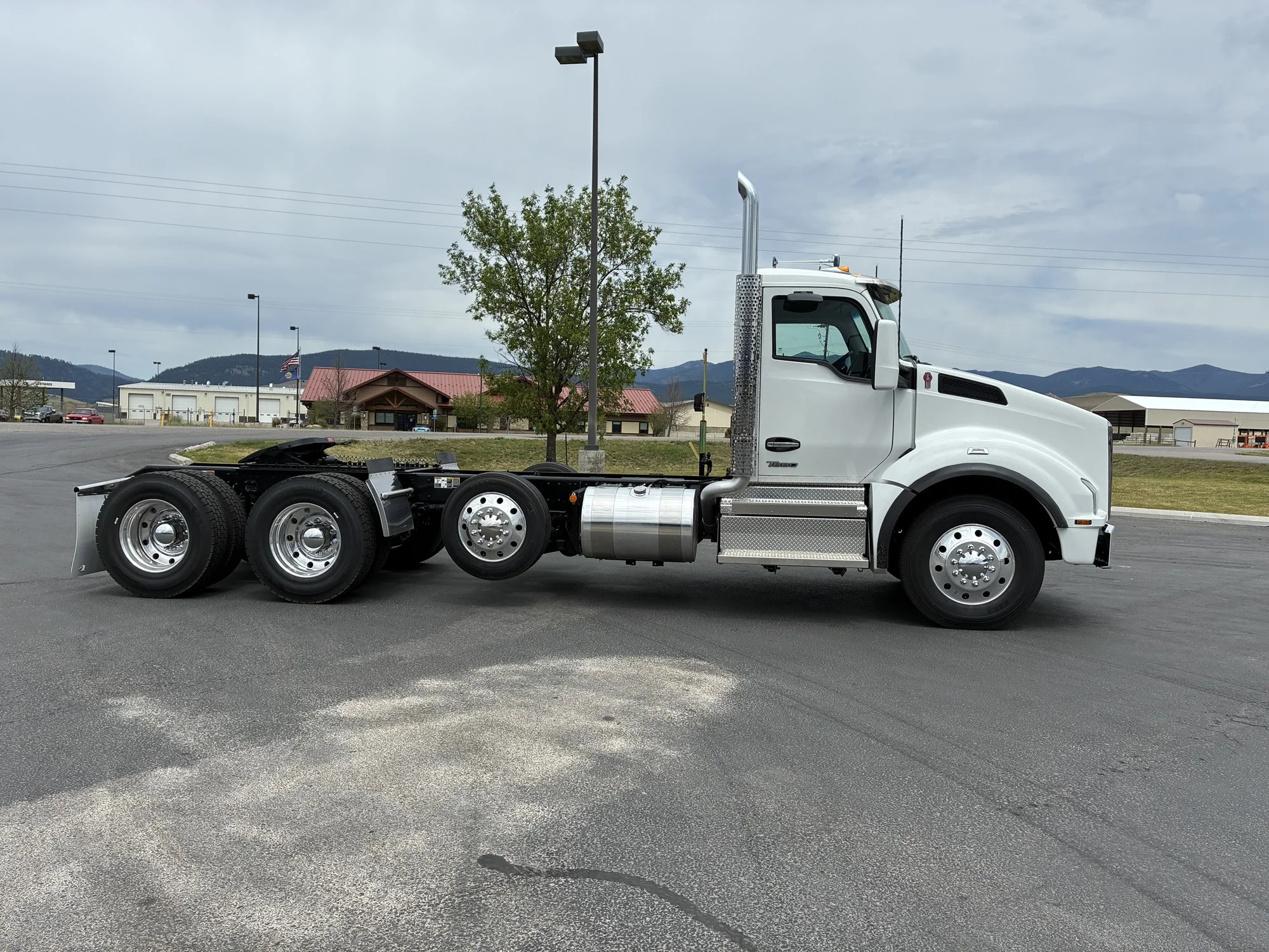 2027 Kenworth T880 in Missoula, MT — photo 3