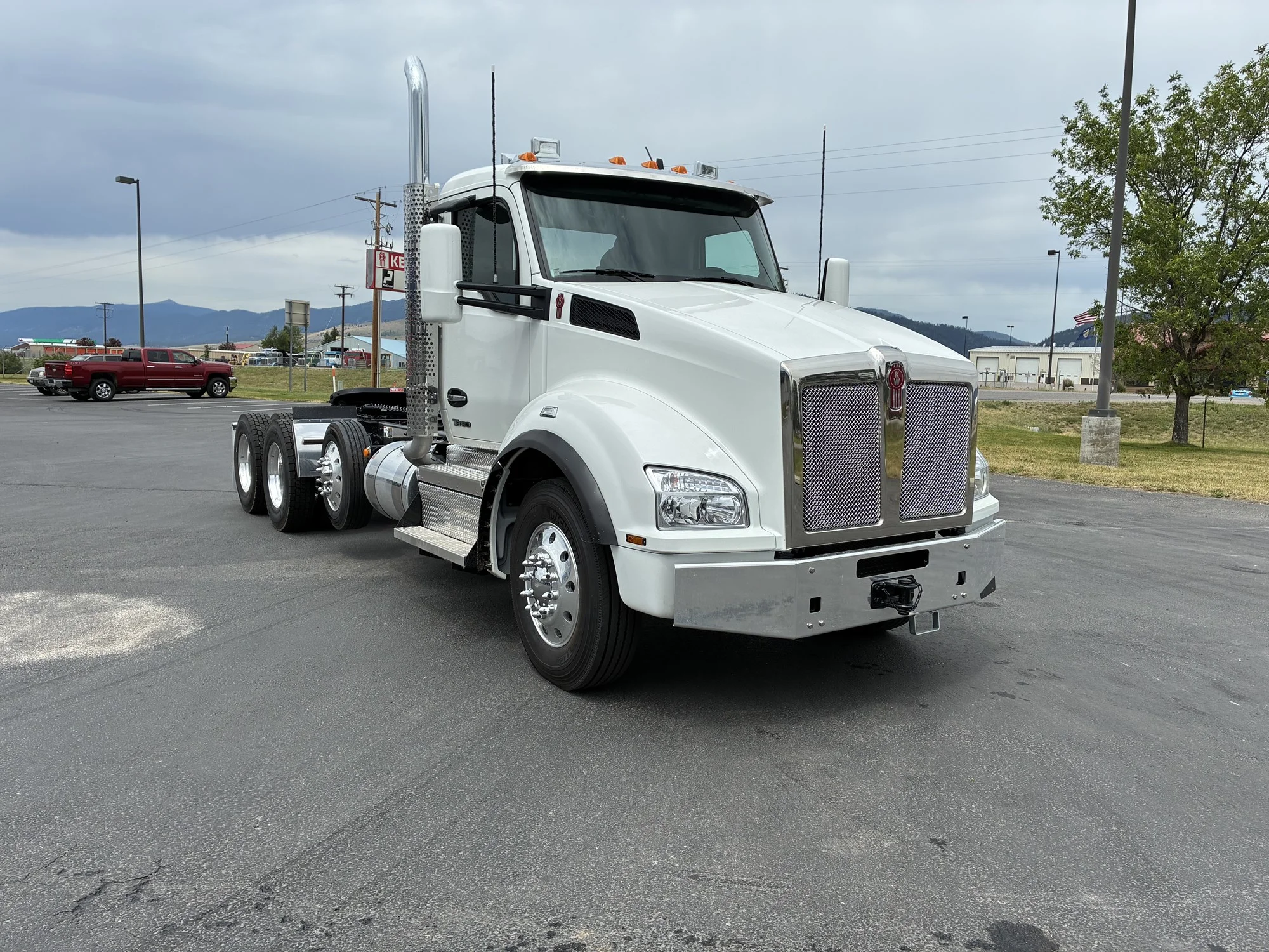 2027 Kenworth T880 in Missoula, MT — photo 2