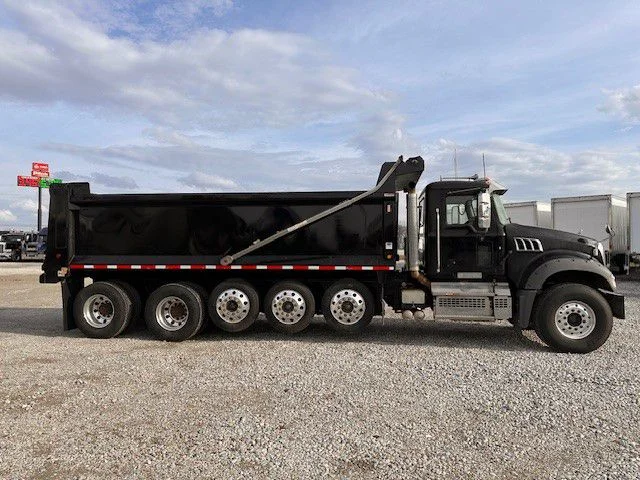 2023 Mack Granite - image 4