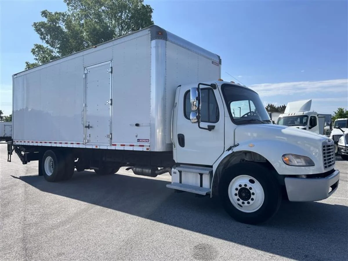 2020 Freightliner M2 106 in Beltsville, MD — photo 3