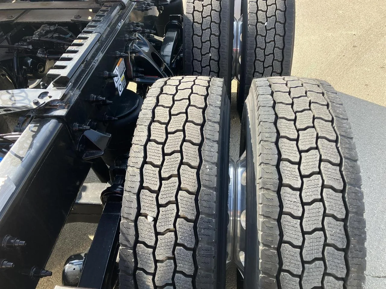 2026 Peterbilt 579 - image 6