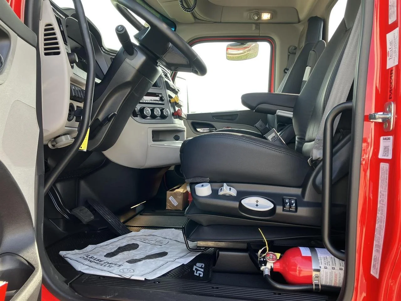 2026 Peterbilt 579 - image 9